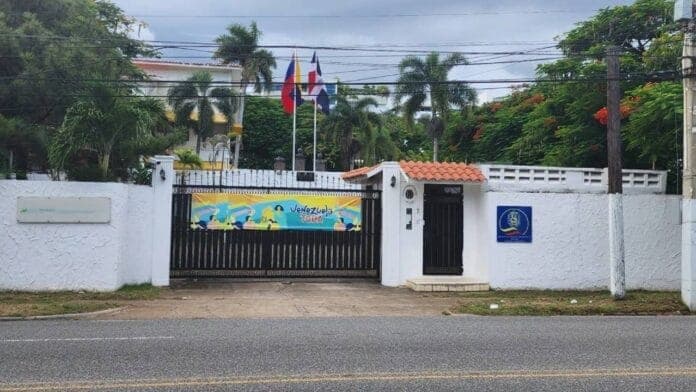 Chile, Perú y República Dominicana Reactivan Consulados en Venezuela