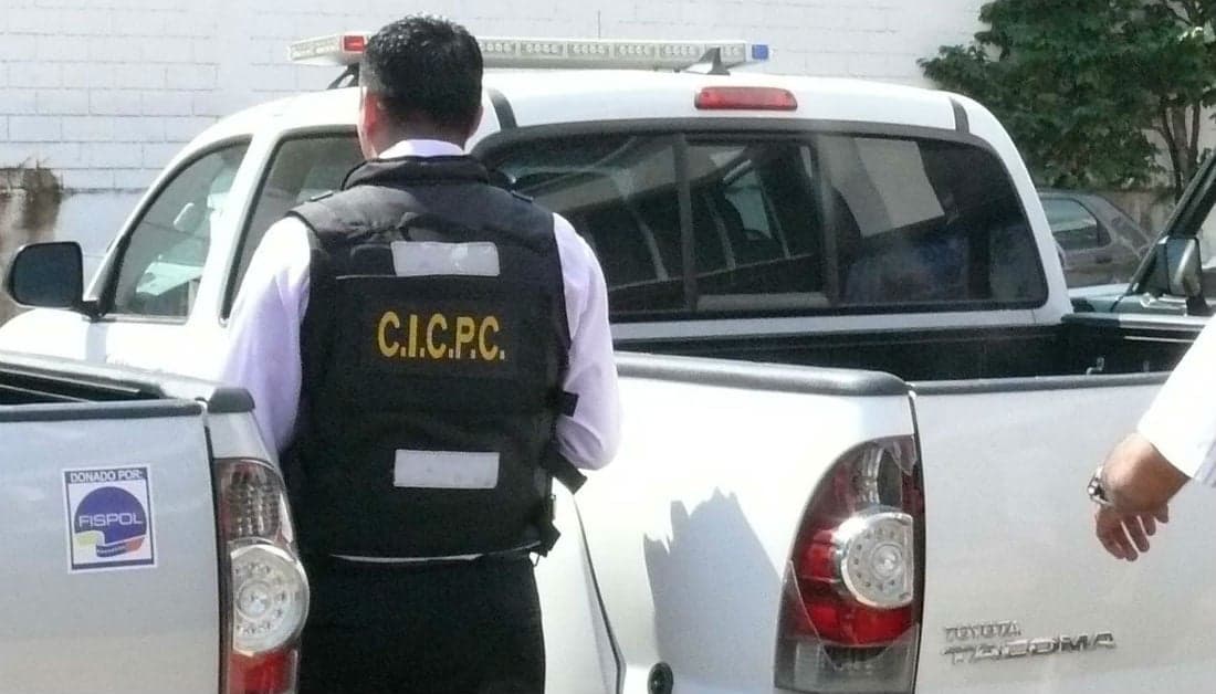 Hermanos arrestados tras brutal homicidio por una deuda de 100 dólares