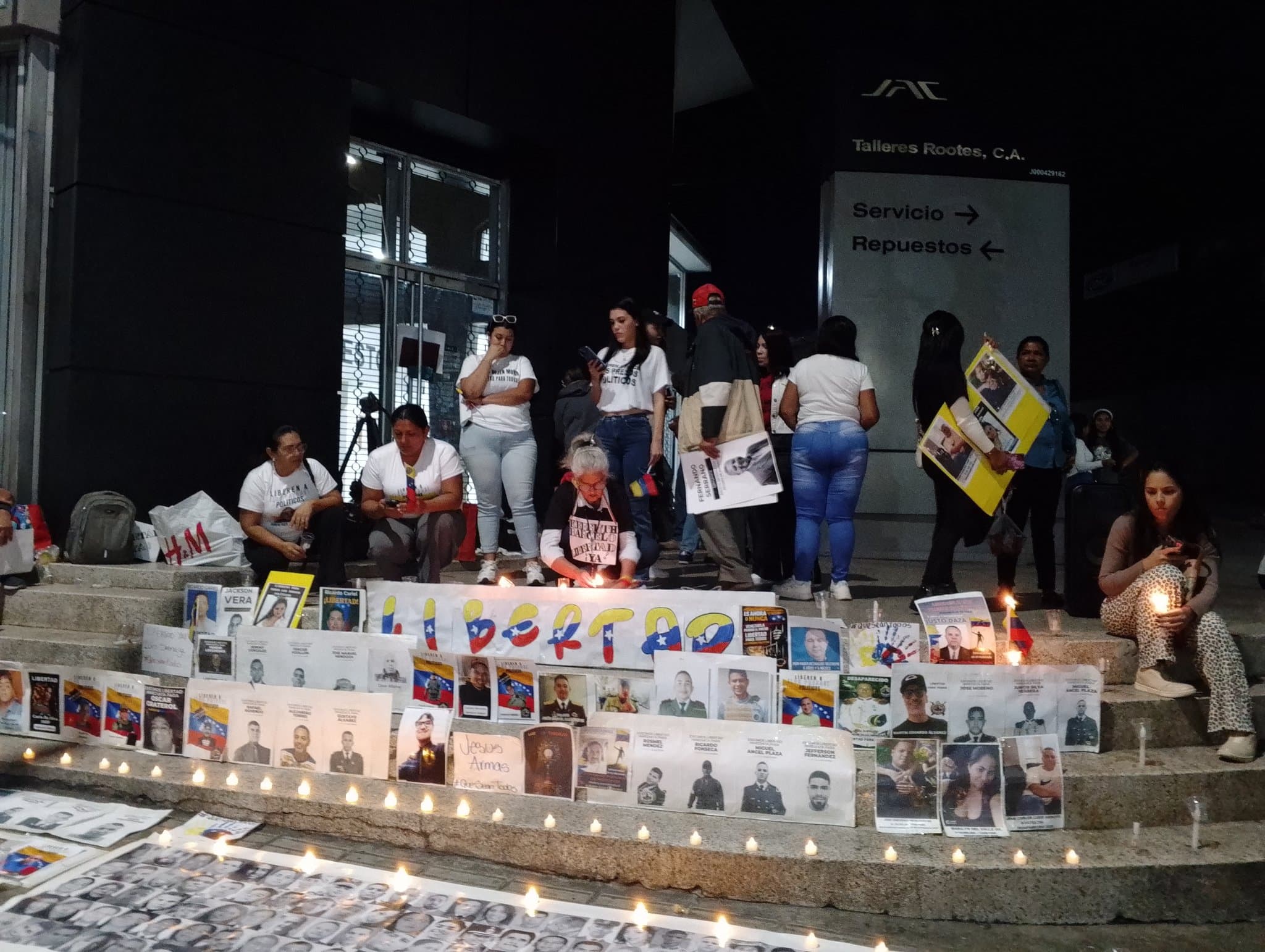 Familiares de presos políticos en Venezuela denuncian hostigamiento policial