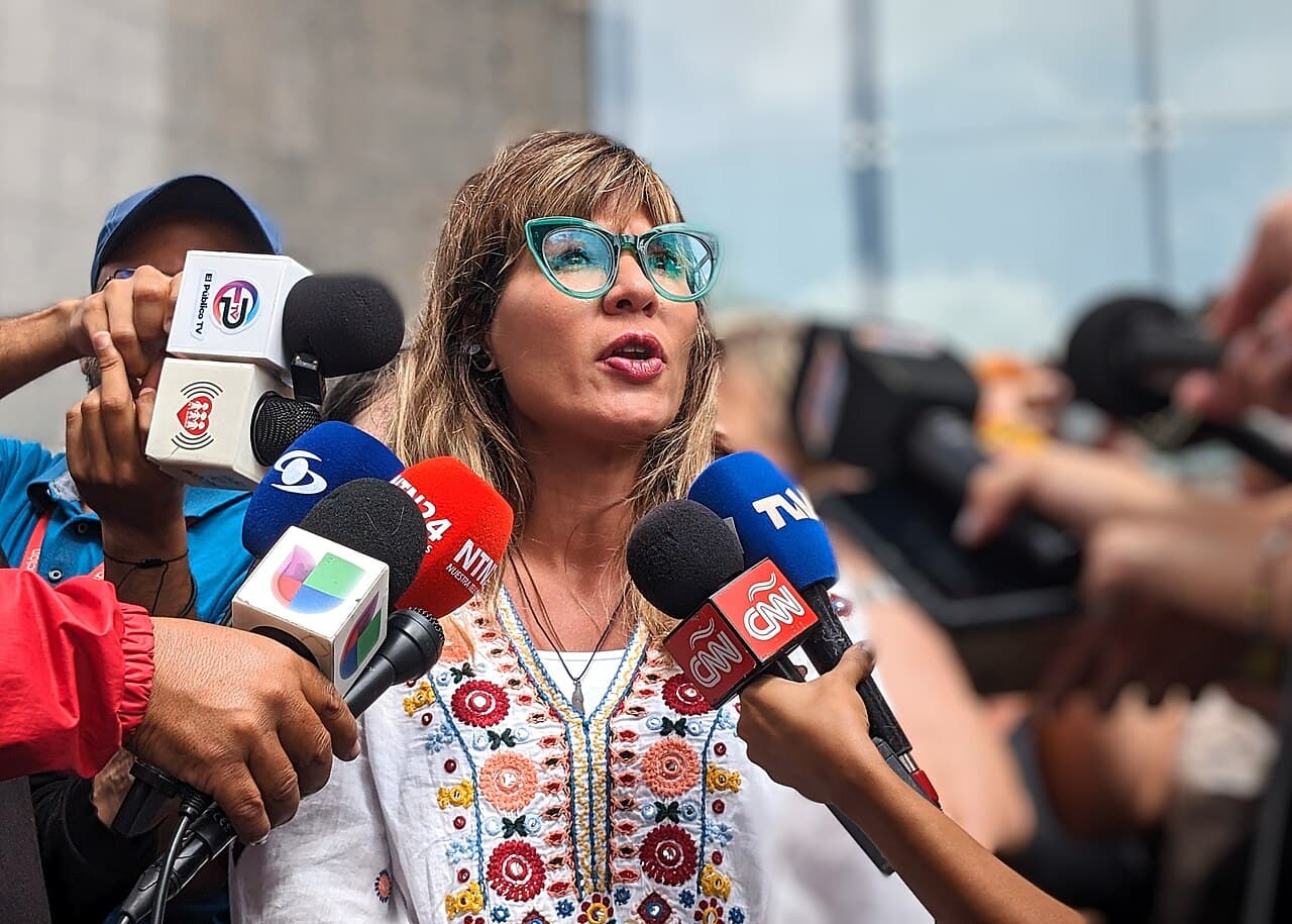 ONG Justicia fustiga a diputados chavistas: 'Den la orden y todos salen'