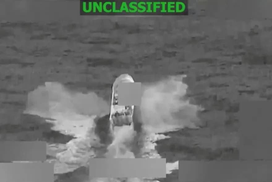 Estados Unidos bombardea narcolancha y deja dos muertos en el Pacífico