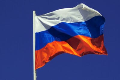 Rusia levanta advertencia de viaje a Venezuela en medio de cambios políticos