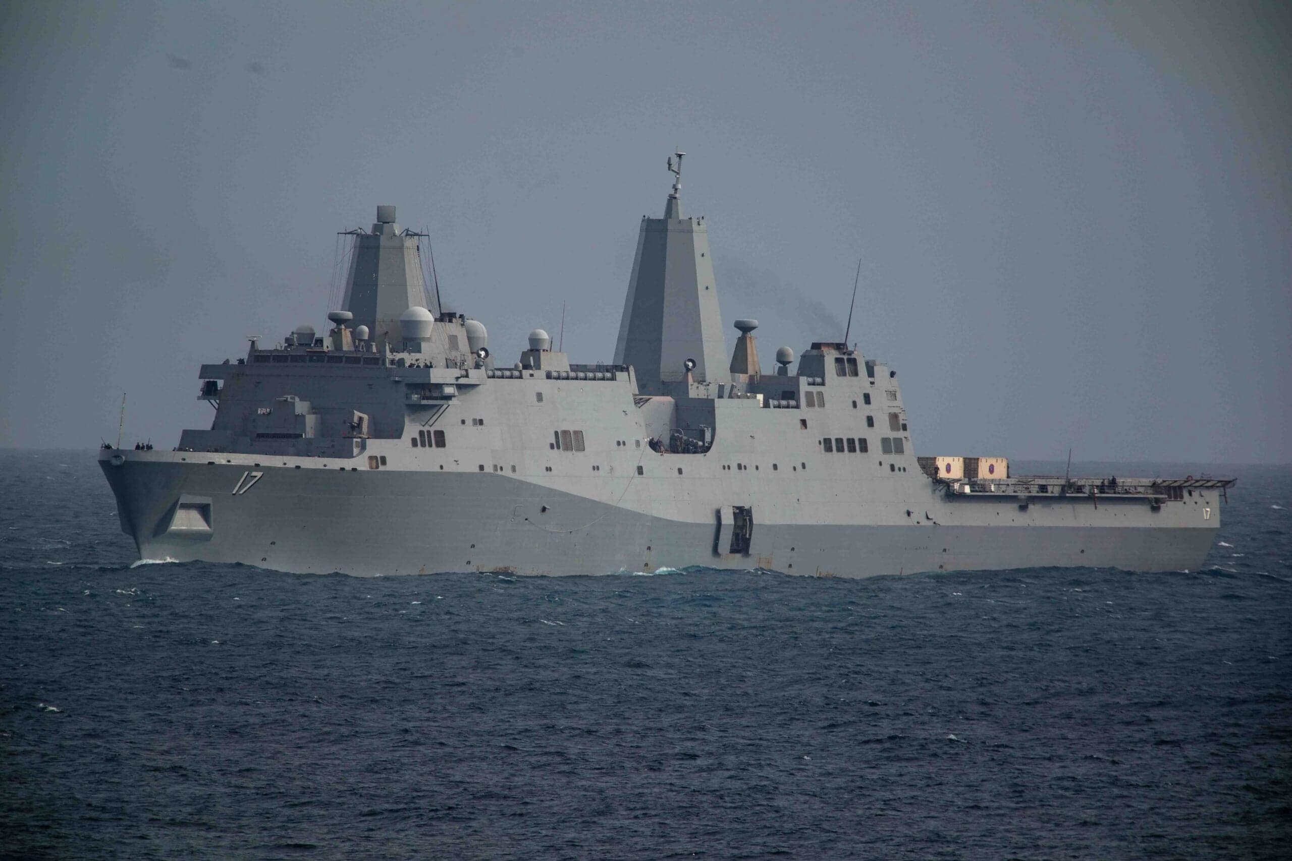 USS San Antonio llega a La Guaira: Estados Unidos refuerza ayuda humanitaria