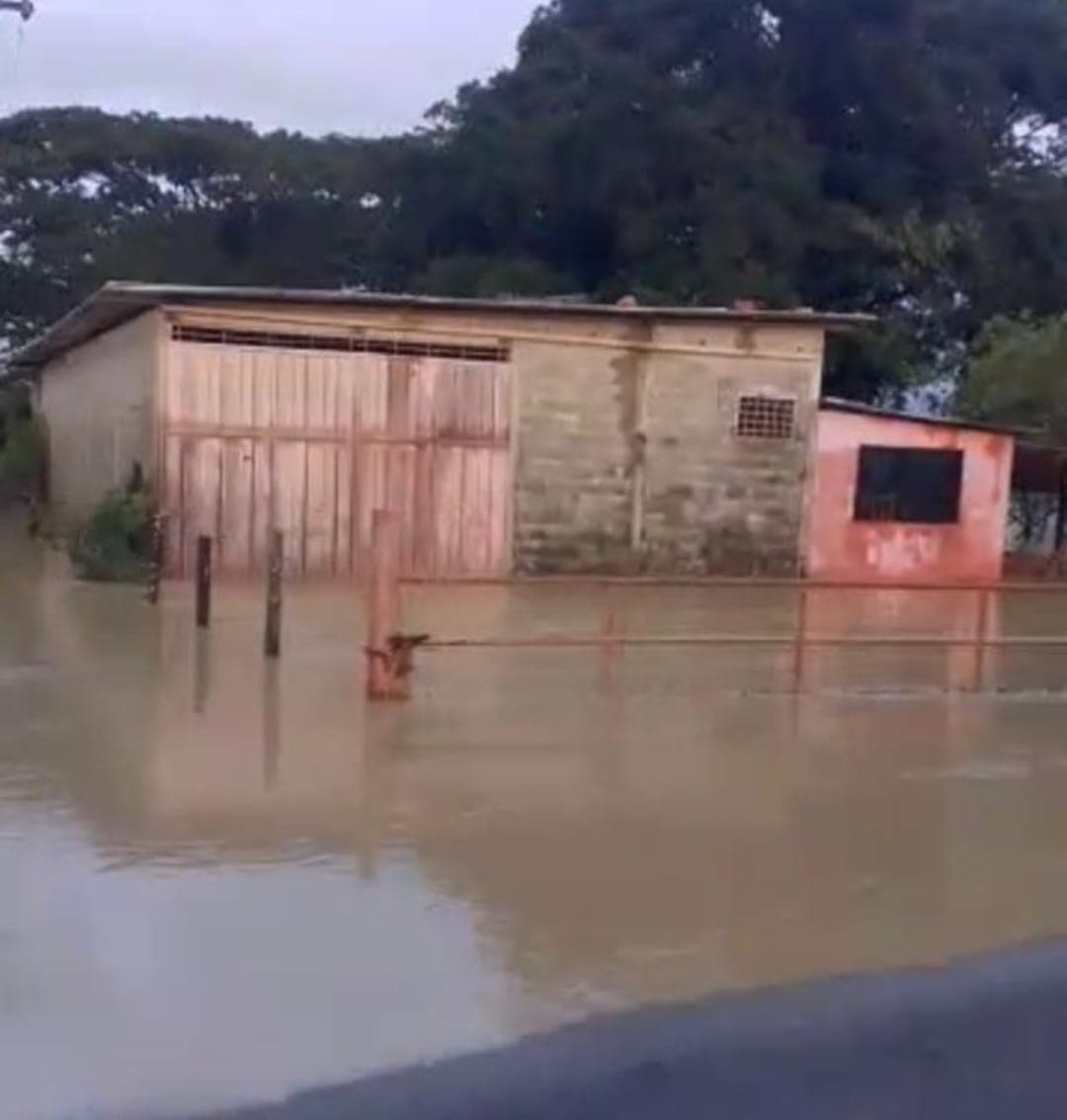 Lluvias en Yaracuy: un fallecido, un puente caído y desastres materiales