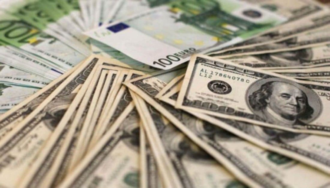 El Dólar del BCV Aumenta 32 Bolívares en Septiembre: Cotiza en Bs. 827,74