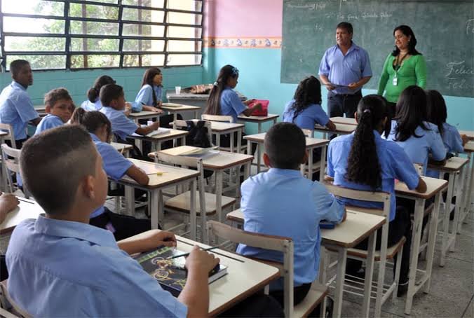 Aumento de matrícula escolar en Venezuela: ¿una ilusión de progreso?