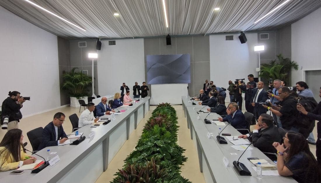 Diálogo Político en Venezuela: Nuevos Acuerdos Hasta el 12 de Agosto