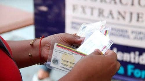 Saime y la Controversia de los Pasaportes Exprés en Venezuela