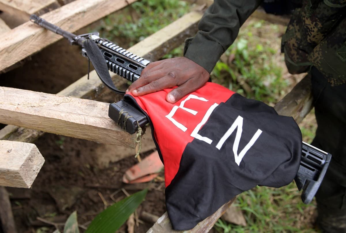 Colombia advierte sobre cabecillas de ELN y Farc en Venezuela: ¿Bombas en el horizonte?