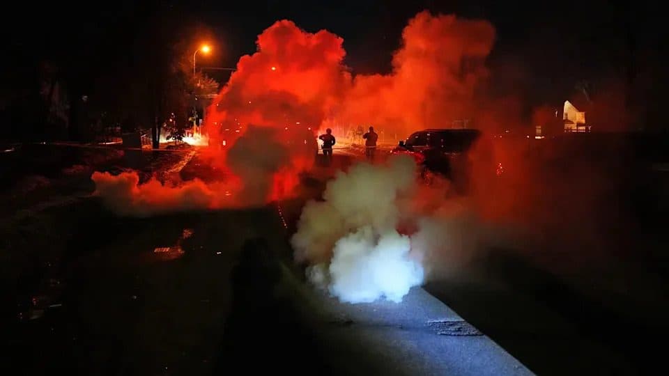 Juez prohíbe el uso de gas pimienta contra manifestantes en Minnesota