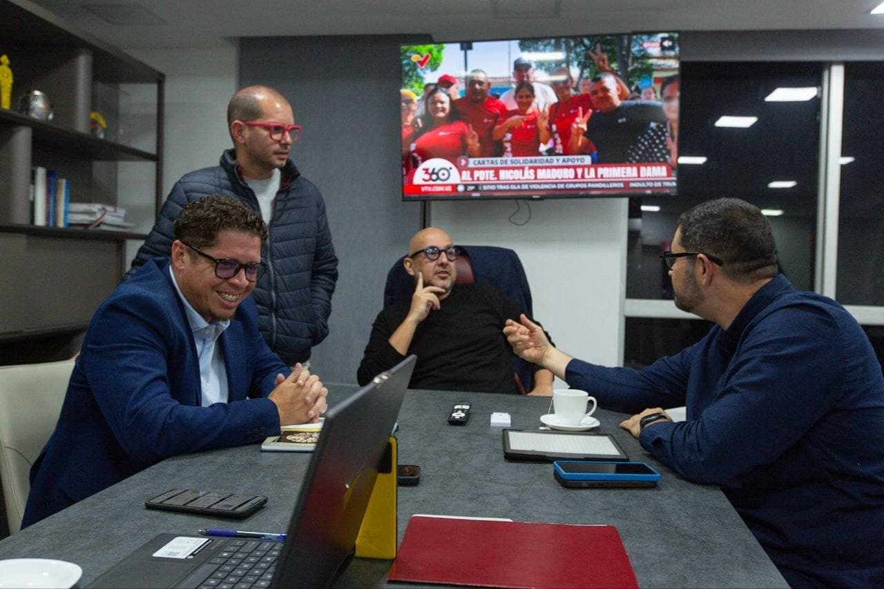 Pérez Pirela recluta 'joyitas' de propaganda para sus viceministerios