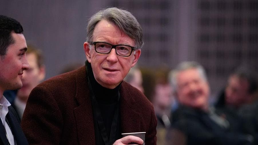 Detienen a Peter Mandelson por vínculos con Jeffrey Epstein