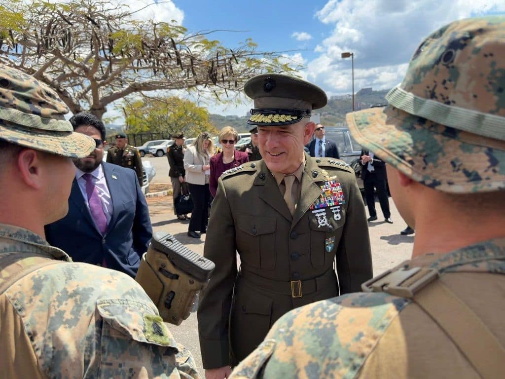 Jefe del Comando Sur de EE. UU. visita Venezuela para evaluar seguridad