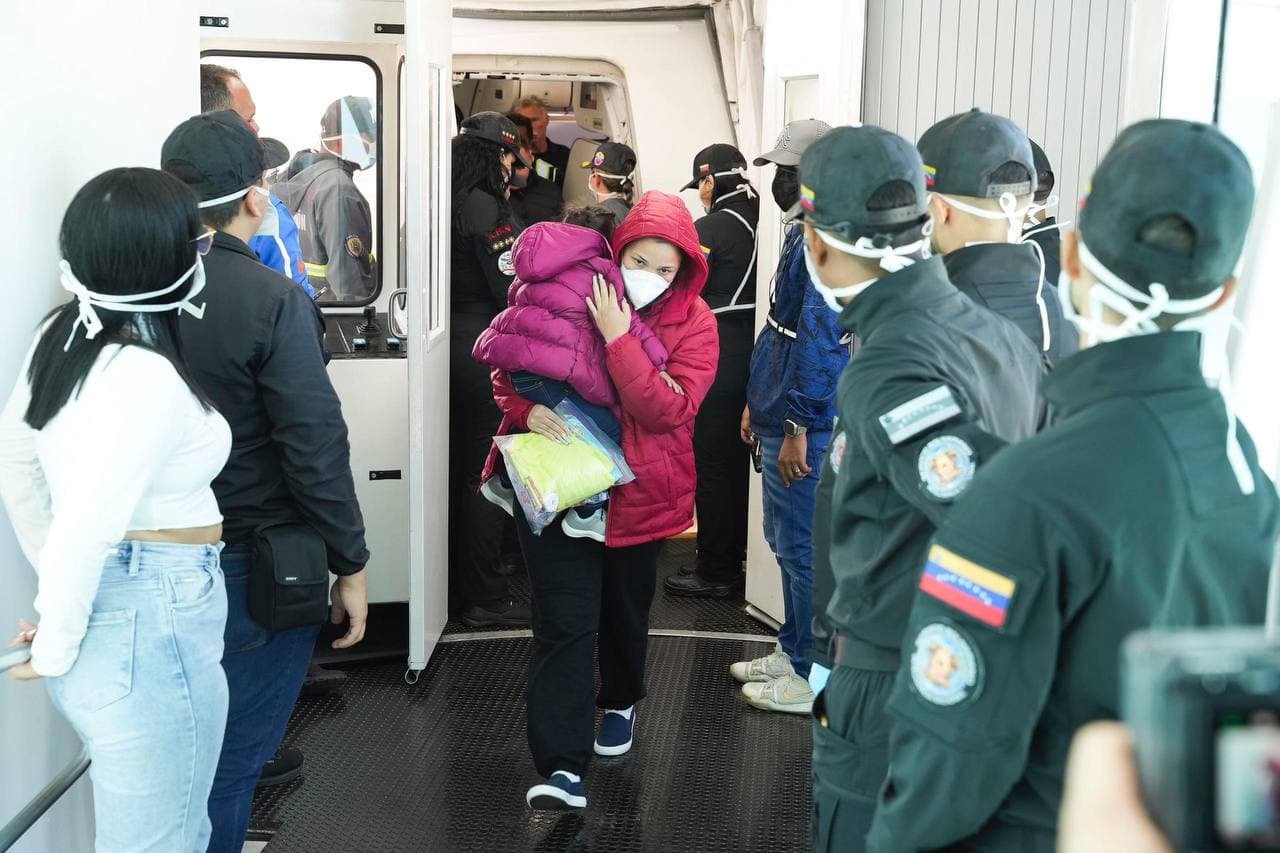 Deportaciones desde EE.UU.: 125 migrantes venezolanos regresan a casa