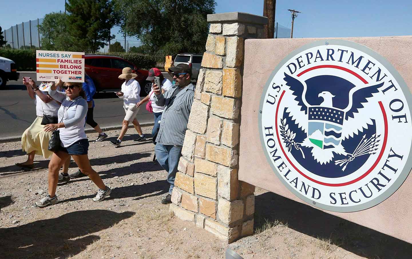 Crisis en EE. UU.: El DHS al borde del cierre y su impacto internacional