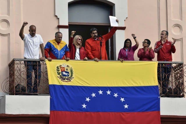 Recuerdos de un Rito Político: ¿Qué pasará tras los Gritos de Maduro?