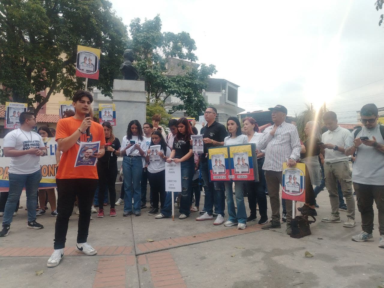 Vigilia en Mérida: Sociedad Civil y Estudiantes de la ULA por Presos Políticos