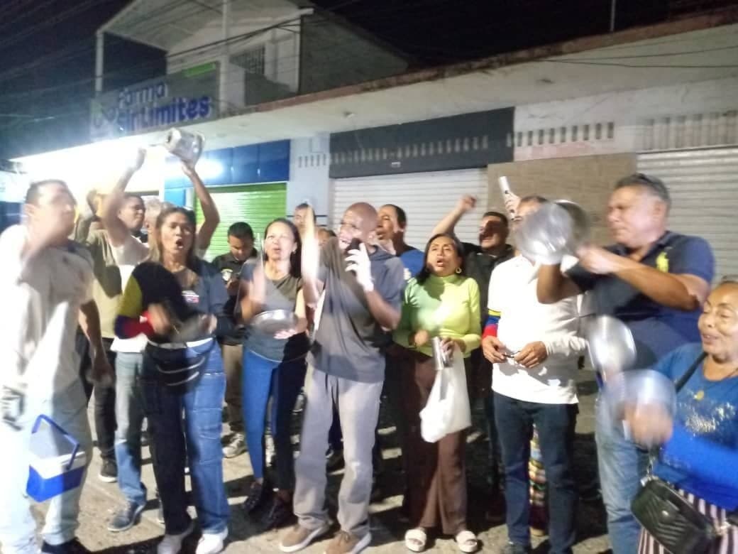 Cacerolazo en Barinas: Protesta contra salario integral de Delcy Rodríguez