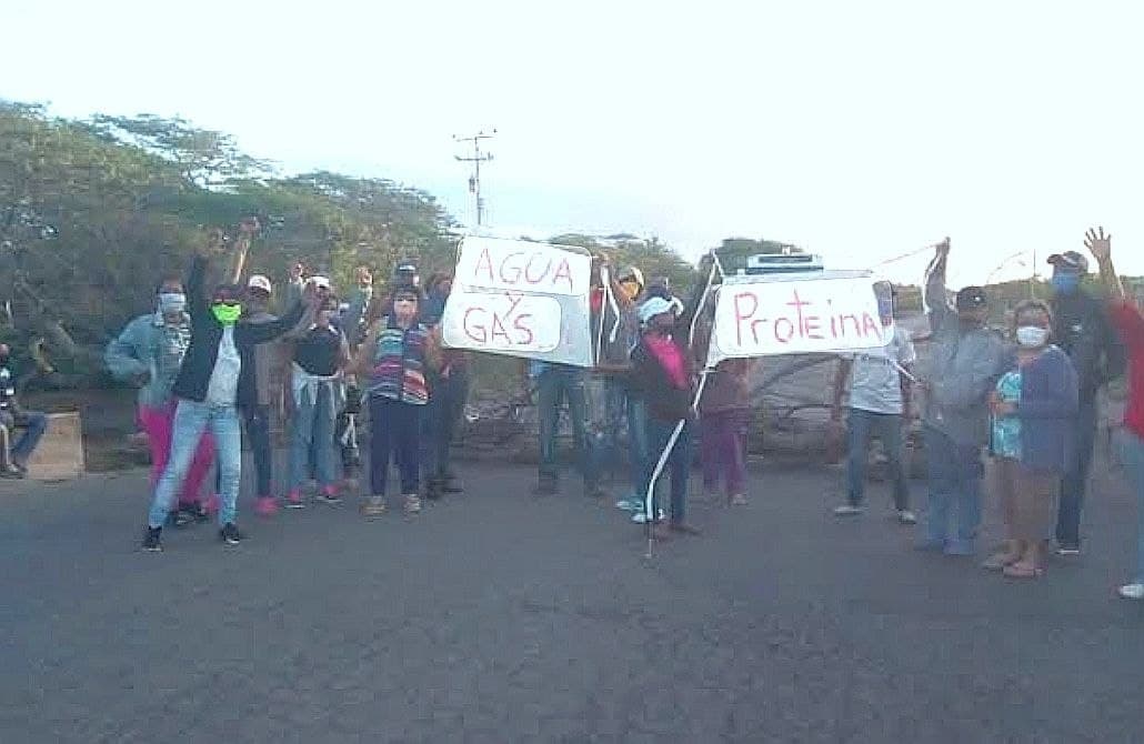 Crisis en Paraguaná: Protestas por escasez de agua y apagones