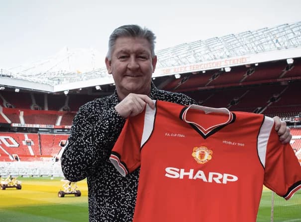 Norman Whiteside: El joven prodigio del fútbol se retira a los 26 años