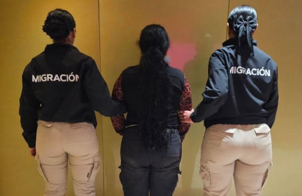Panamá deporta a mujer vinculada a las Farc hacia Colombia