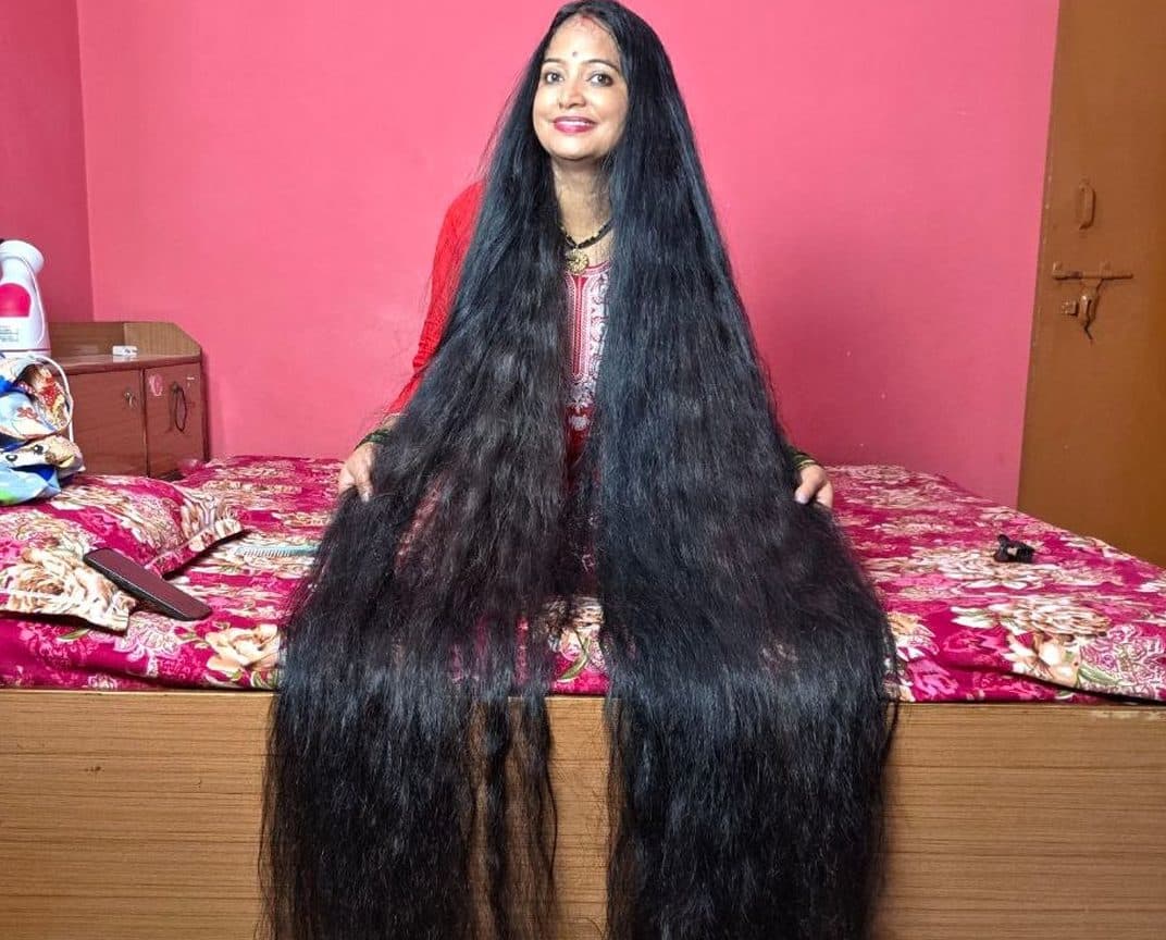 Renu Dhariyal: La Mujer India que Impresiona con su Melena Récord