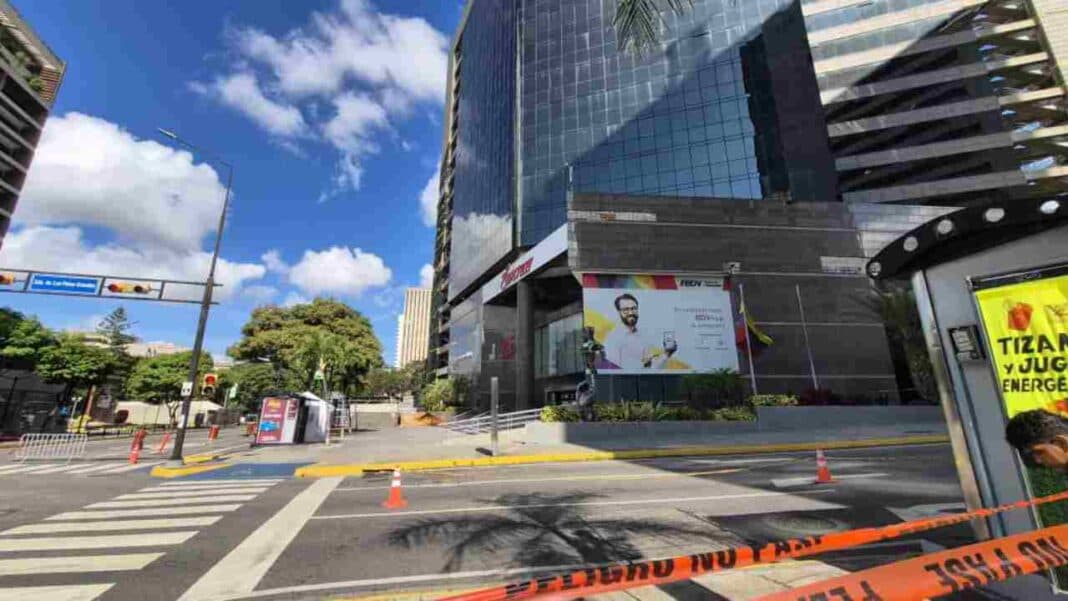 Afectaciones viales en Chacao por demolición de la Torre Parque Ávila