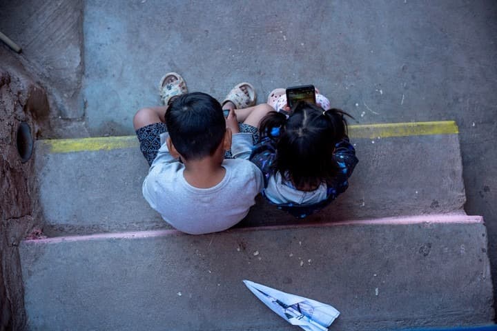 Más de 20.000 niños migrantes en la cuerda floja en EE.UU.