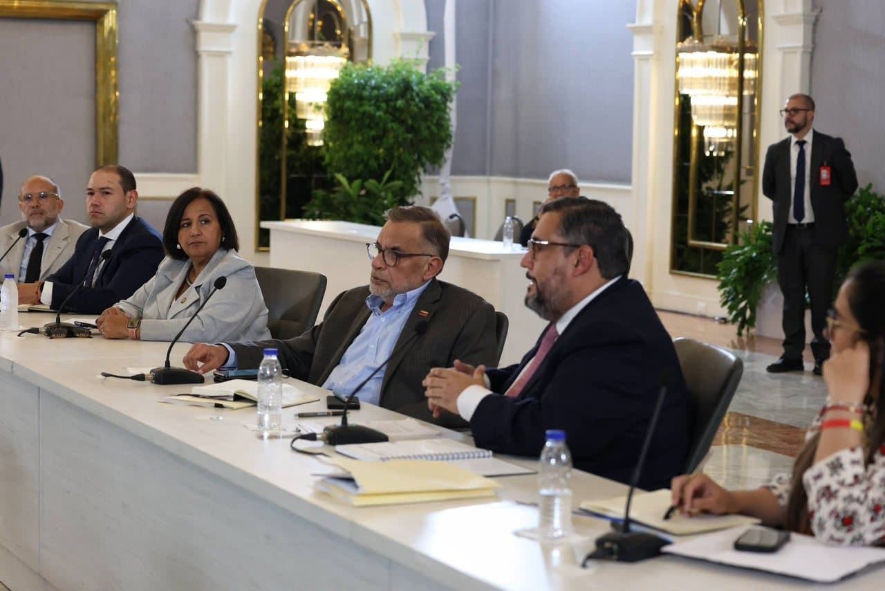 Reinstitucionalización de Venezuela: Avances en negociaciones claves