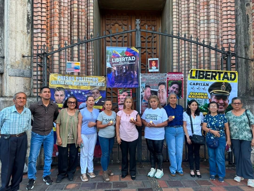 Familiares de presos políticos en Táchira piden ayuda a la AN 2015