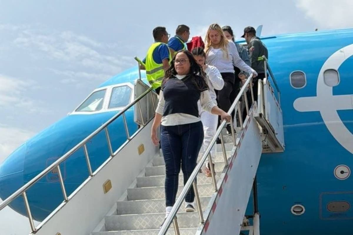 Deportaciones a Venezuela: el vuelo 165 y el recuerdo del vuelo 164