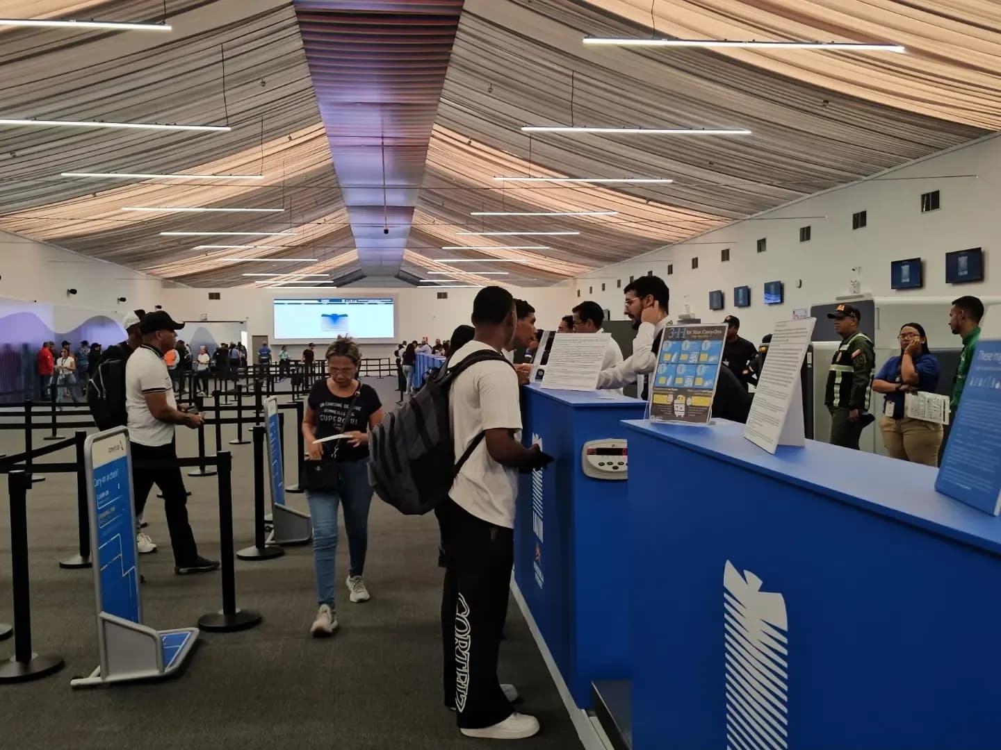 19 Aerolíneas Operan en Terminales Temporales del Aeropuerto de Maiquetía
