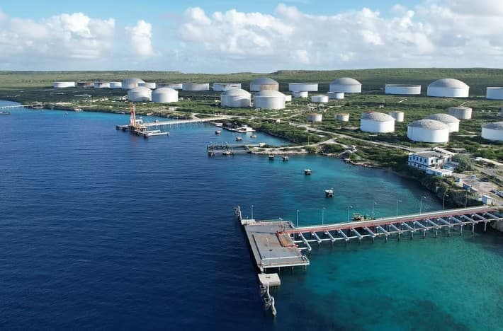 Curazao destina $200,000 para lobby petrolero relacionado con Venezuela