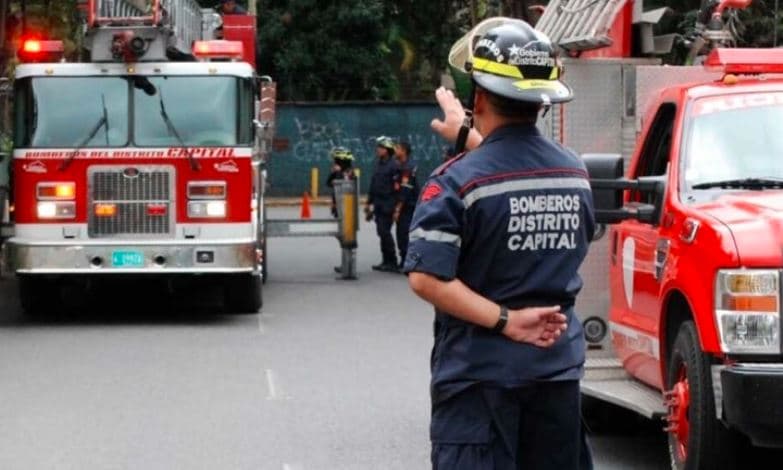 Trágica caída en la autopista Gran Mariscal de Ayacucho: un hombre pierde la vida