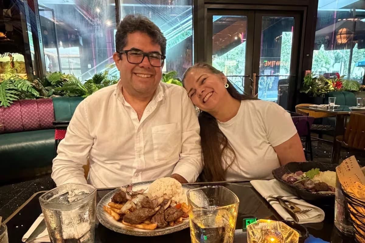 Pareja venezolana detenida por ICE tras cargar su Tesla en Doral