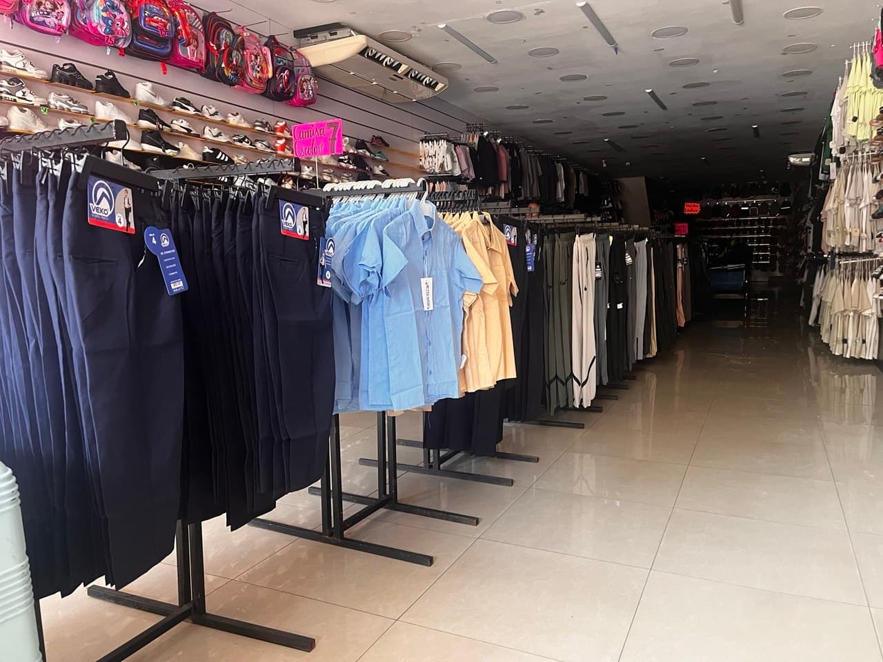 ¿Cuánto cuesta el uniforme escolar en Carabobo? Entre 83 y 127 dólares