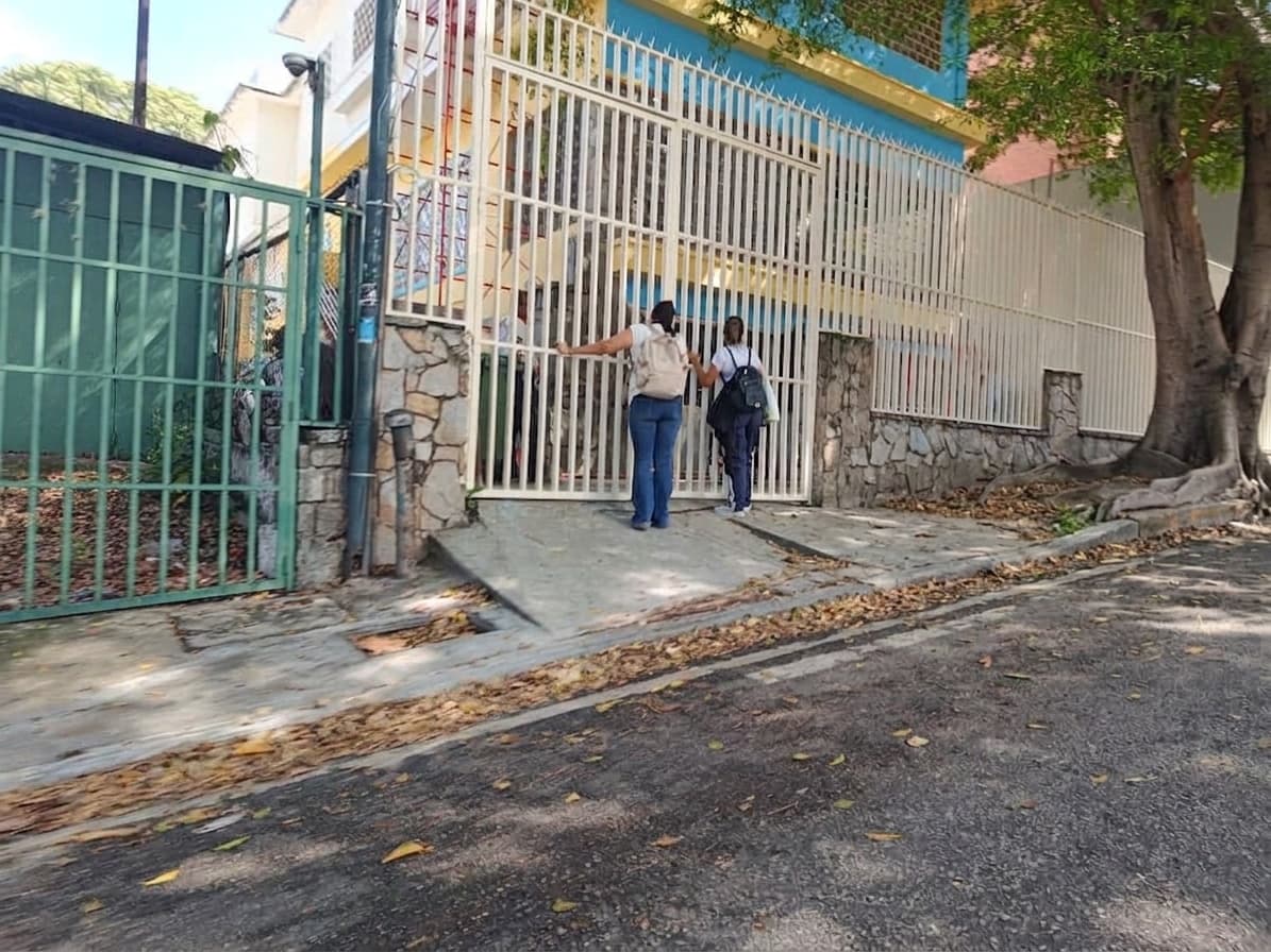 Inicio de Clases en Venezuela: Realidad Contradictoria y Baja Asistencia