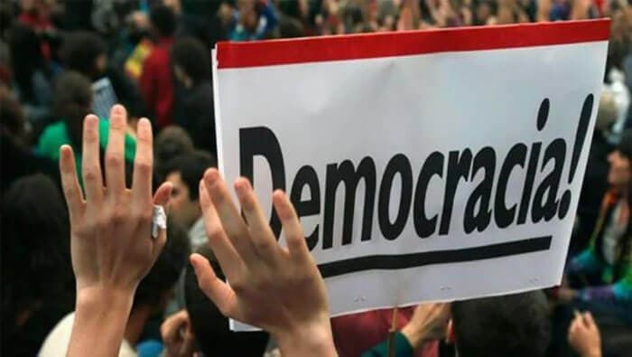 La Democracia en Venezuela: Un Desafío Cotidiano para los Ciudadanos