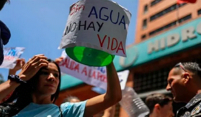 Crisis de Servicios en Venezuela: 98% de los Hogares Afectados semanales