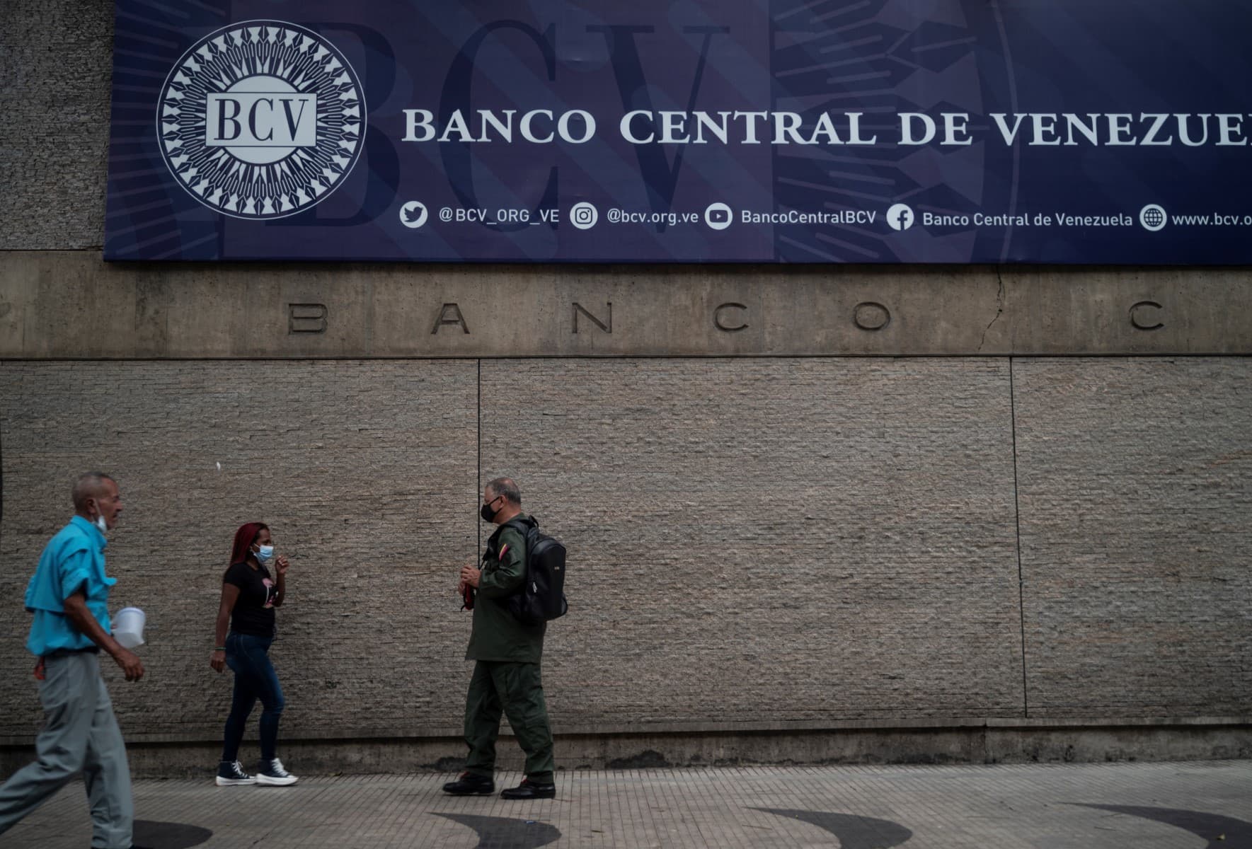 Expertos Españoles Proponen Estrategias para Reestructurar la Deuda Venezolana