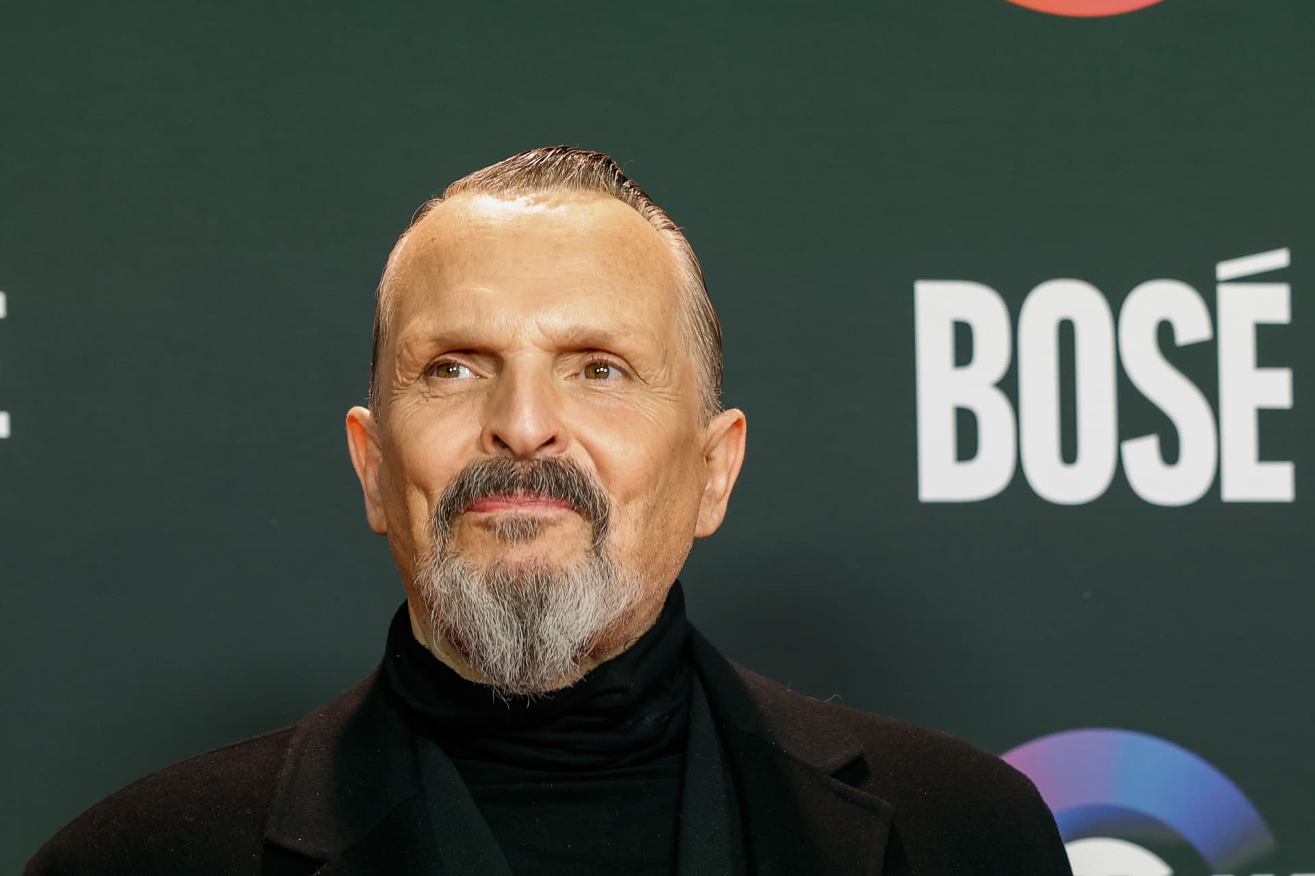 Miguel Bosé: Una celebración de vida y música en su 70 aniversario