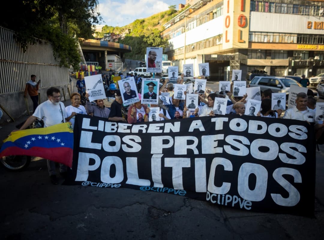 Liberan a tres neerlandeses en Venezuela: foro Penal celebra avances