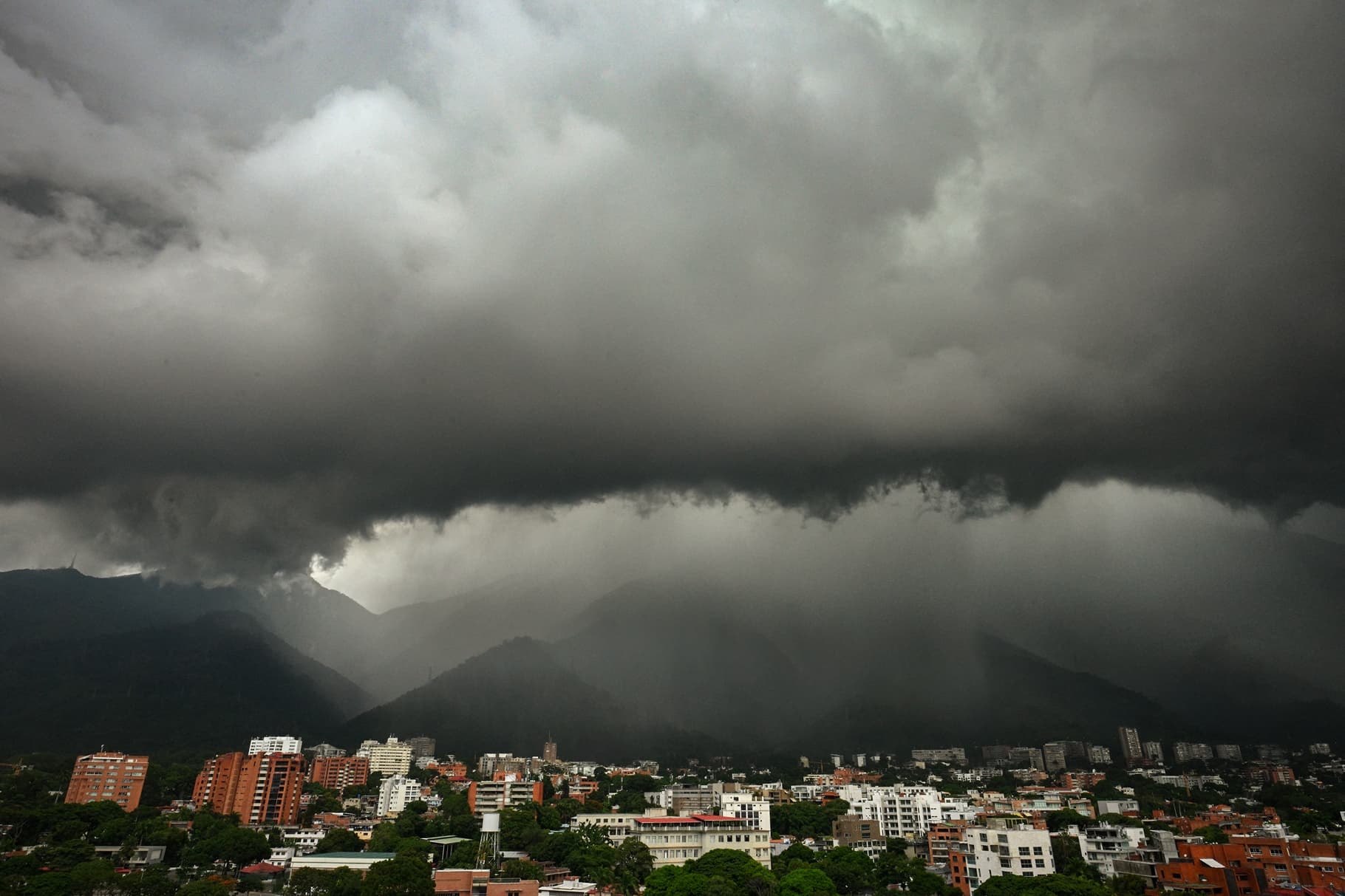 Inameh anticipa lluvias y tormentas eléctricas en gran parte de Venezuela
