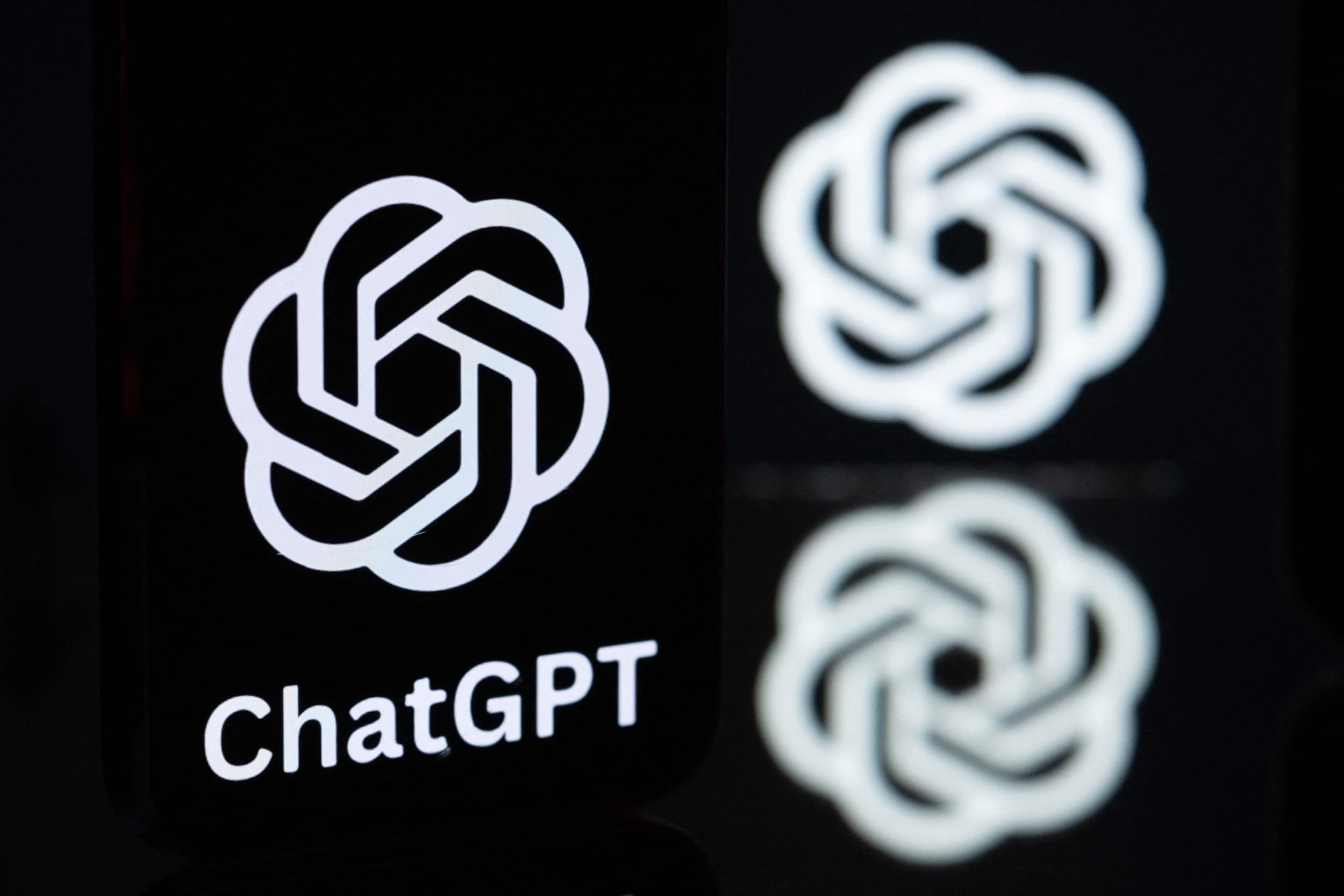 Caída Global de Plataformas de Inteligencia Artificial Afecta a Usuarios
