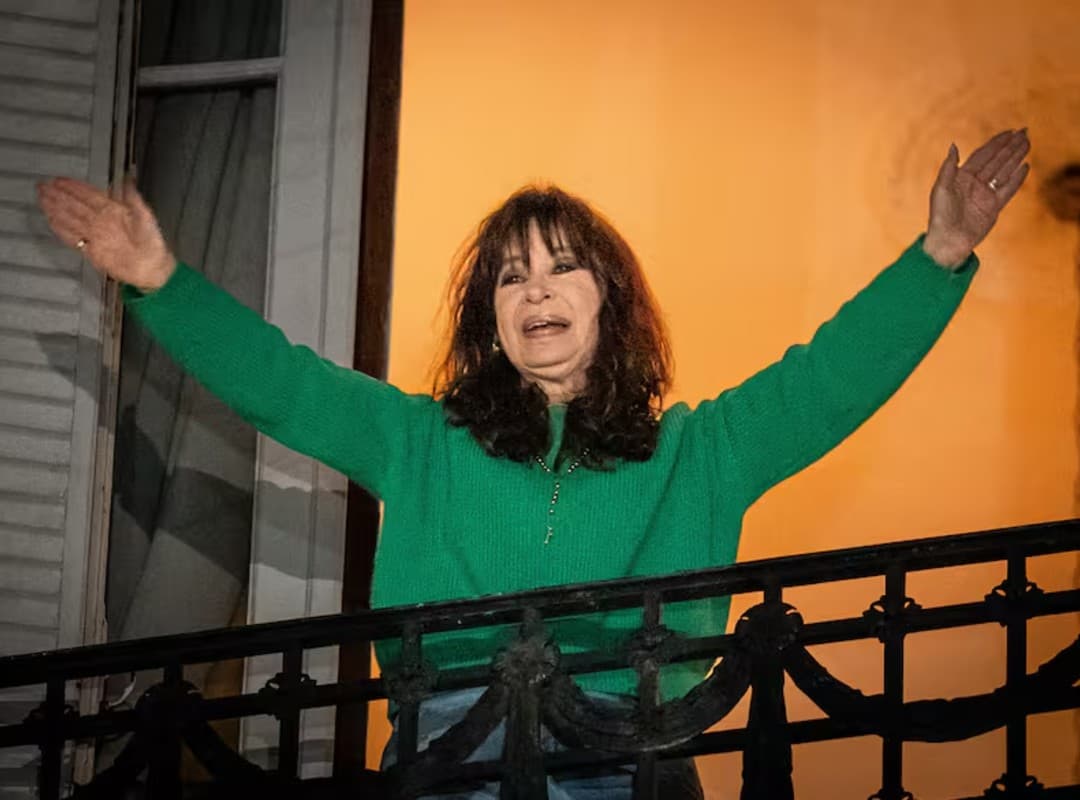 Error Judicial: Citación Errónea Impacta Juicio de Cristina Fernández