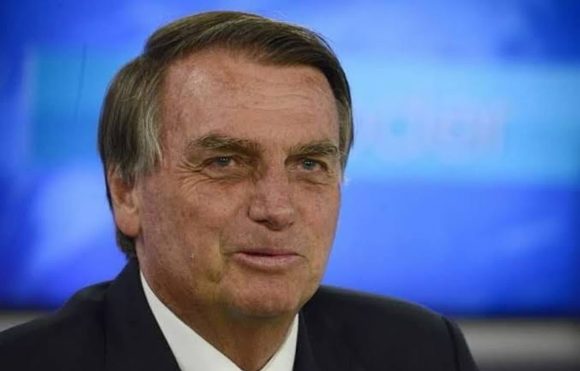 Bolsonaro se recupera tras exitosa cirugía en Brasilia