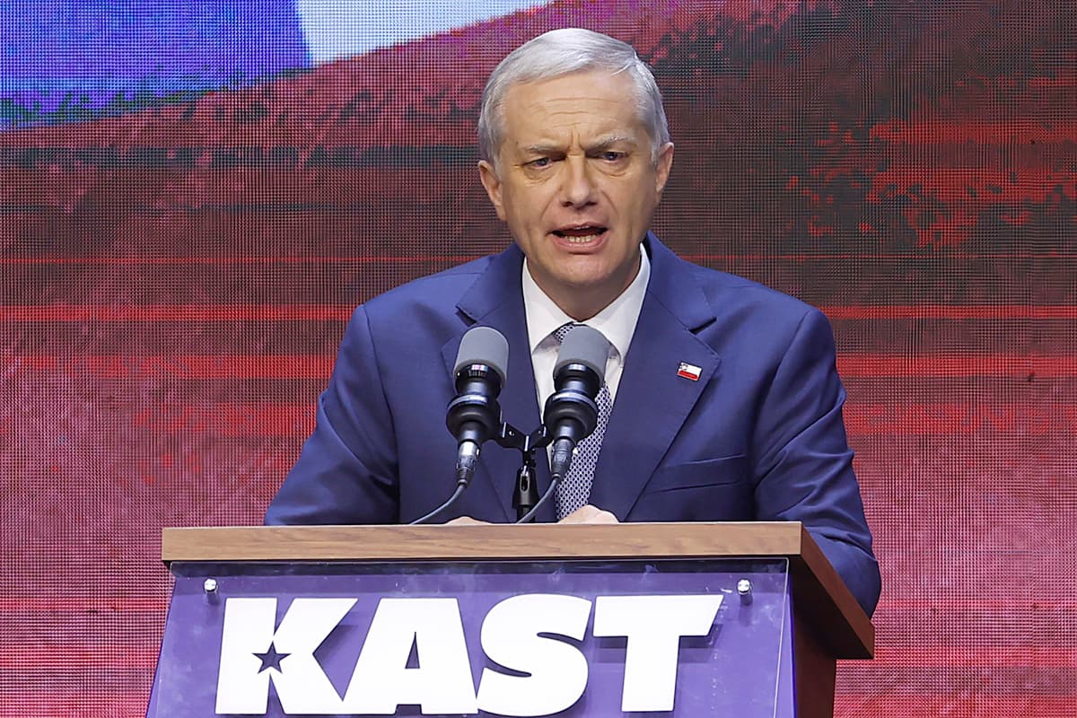Kast: La Diplomacia No Excluye Relaciones con China y EE.UU.