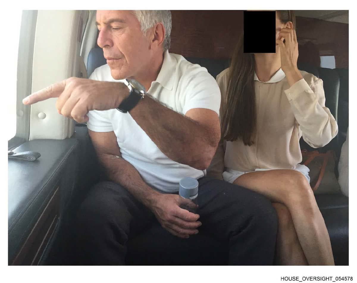 EE.UU. Retira Documentos de Epstein tras Filtraciones sobre Víctimas