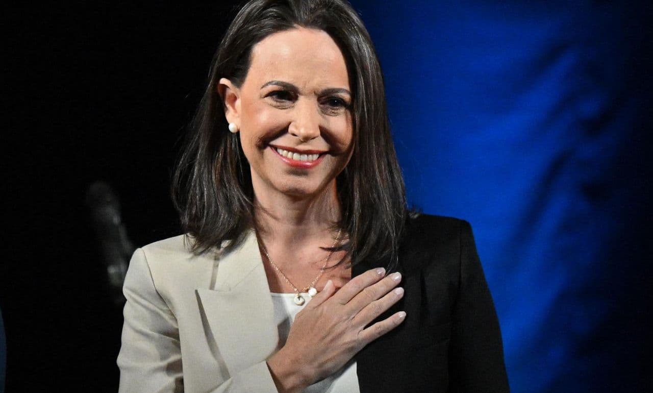 María Corina Machado lidera las encuestas electorales desde el exilio