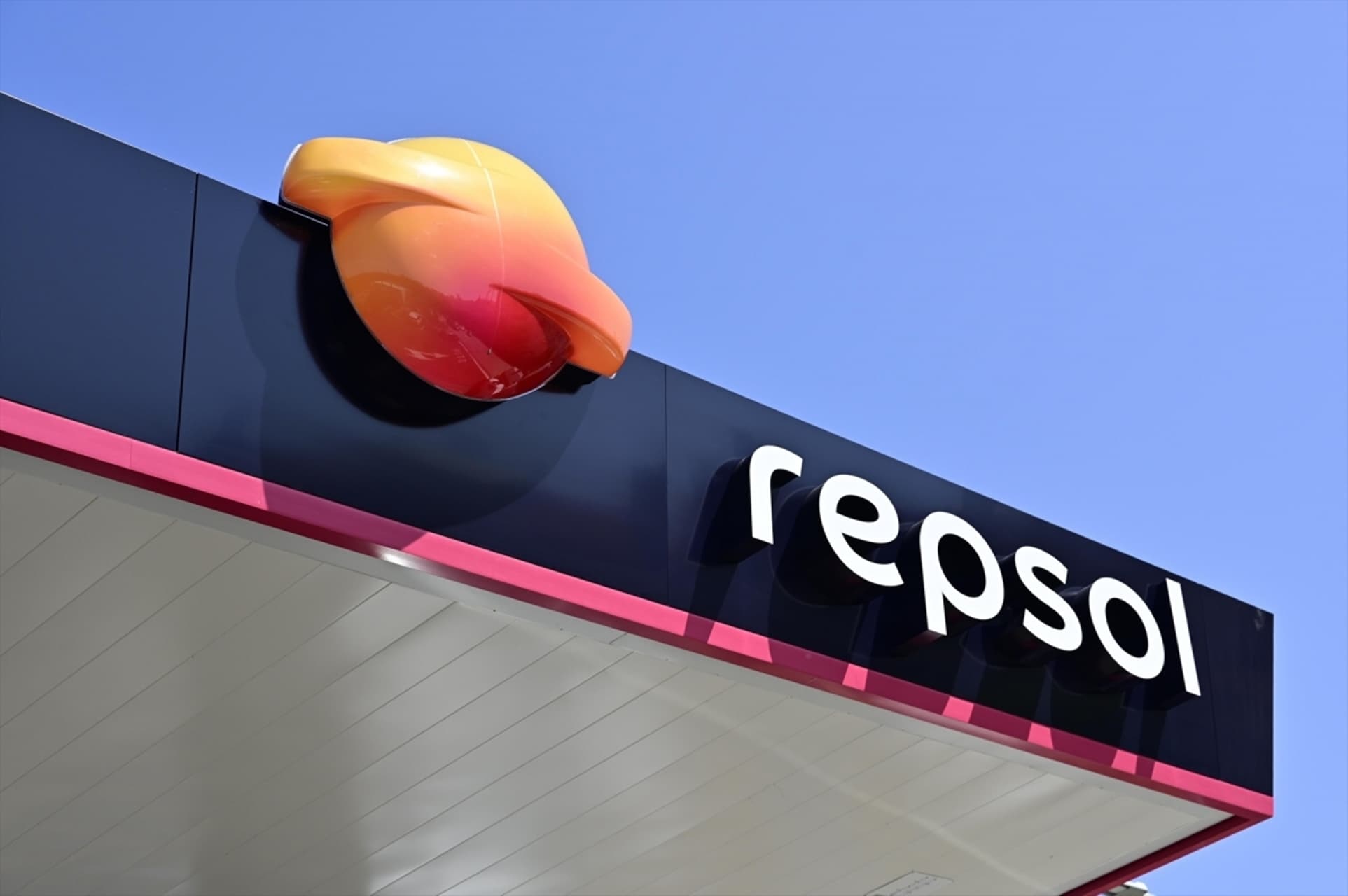 España quiere que Repsol “sea parte de la solución” en la transición democrática de Venezuela